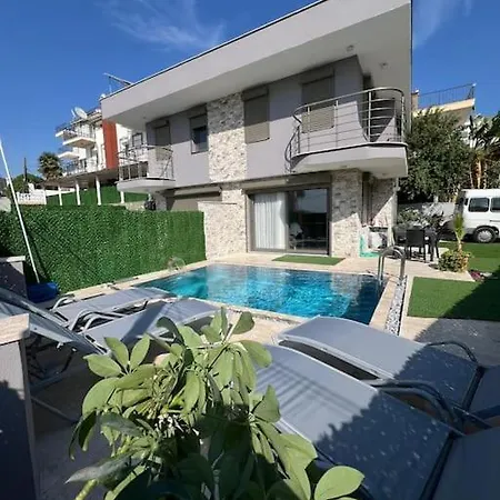 Villa Oezel Havuzlu Ruezgar Kusadasi